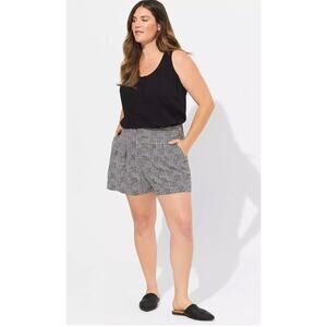 Torrid Wide Leg Studio Crepe Shorts Glen Plaid Black White Womens Size 22 New